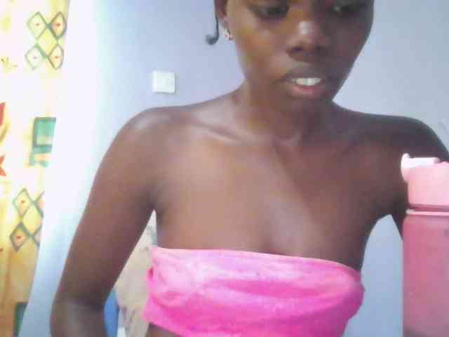 Sweet-petite webcam