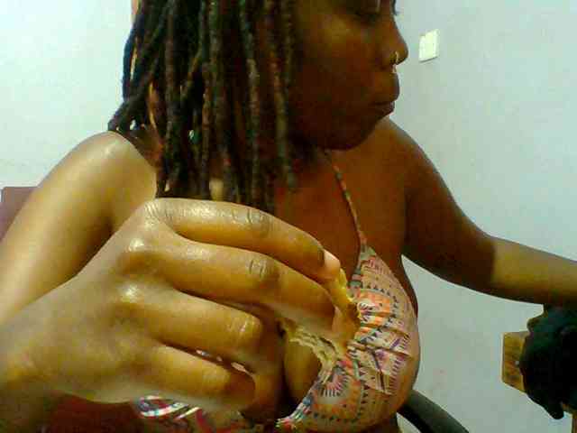 Sweet-petite webcam