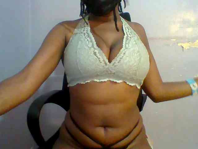 Sweet-petite Sweet-petite