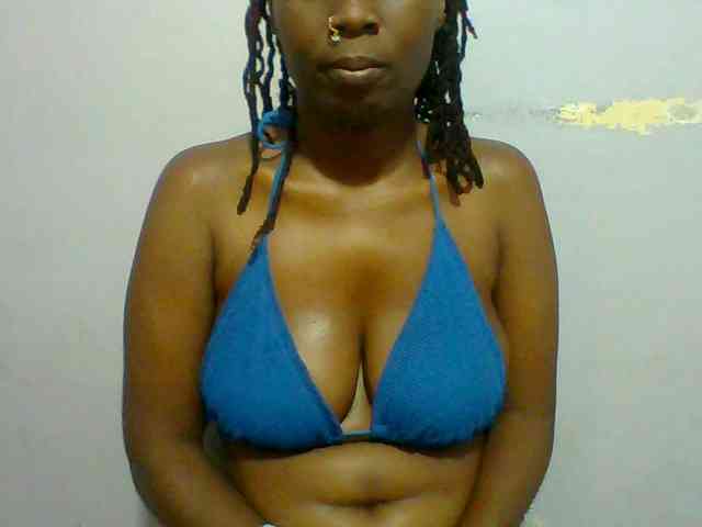 Sweet-petite webcam