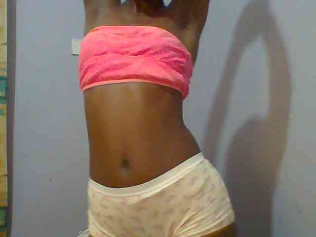 Sweet-petite Sweet-petite