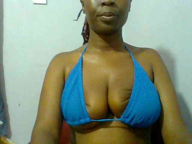Sweet-petite webcam