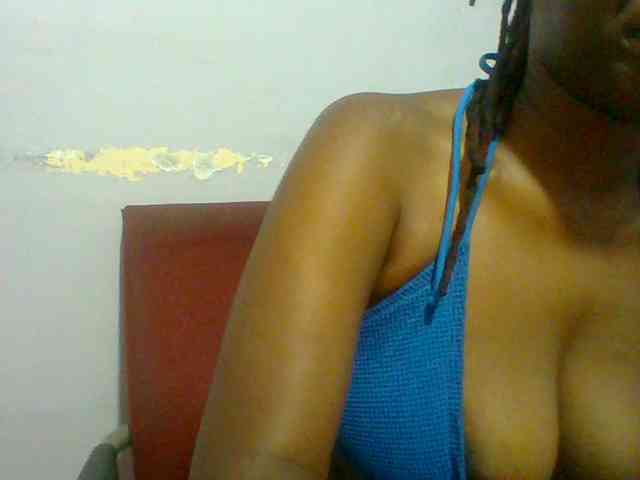Sweet-petite Sweet-petite