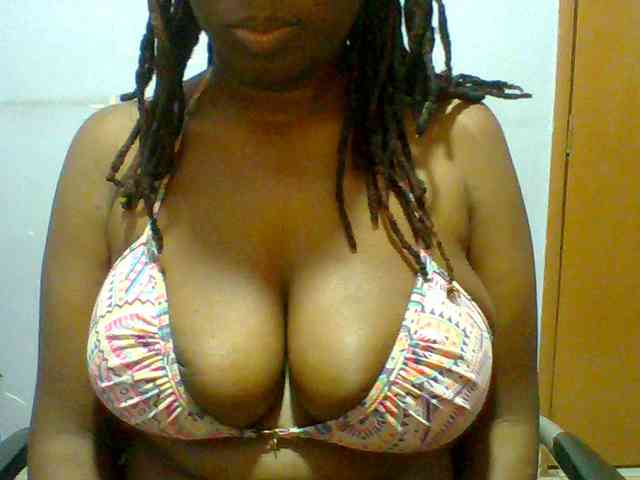 Sweet-petite webcam