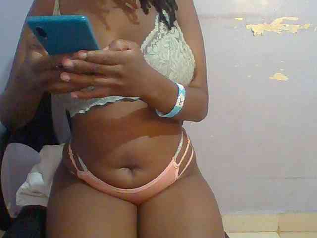 Sweet-petite
