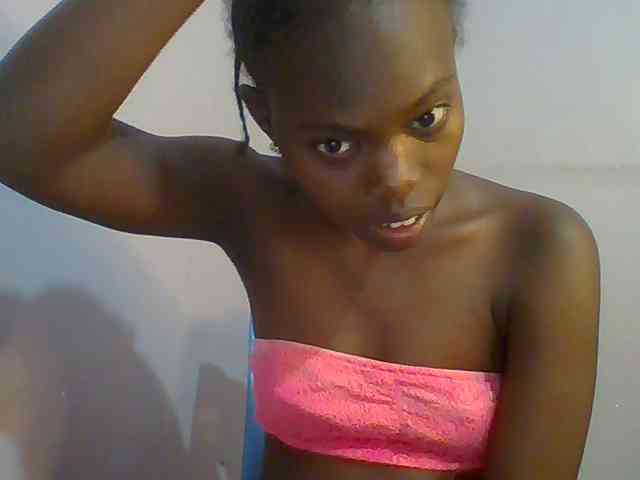 Sweet-petite Sweet-petite