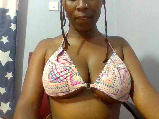 Sweet-petite Sweet-petite