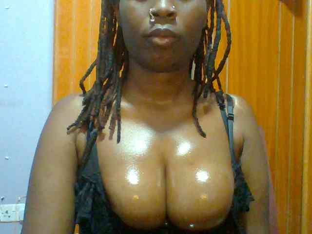 Sweet-petite webcam