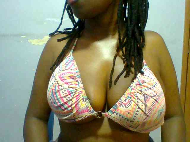 Sweet-petite Sweet-petite