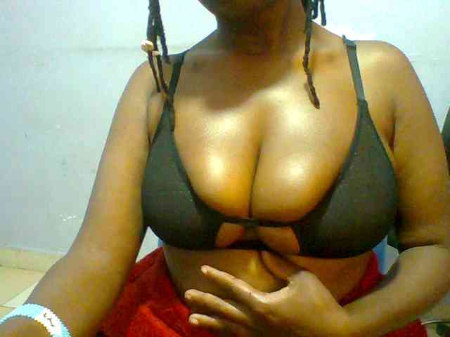 Sweet-petite webcam