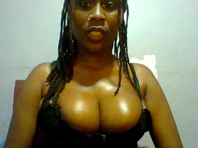 Sweet-petite webcam