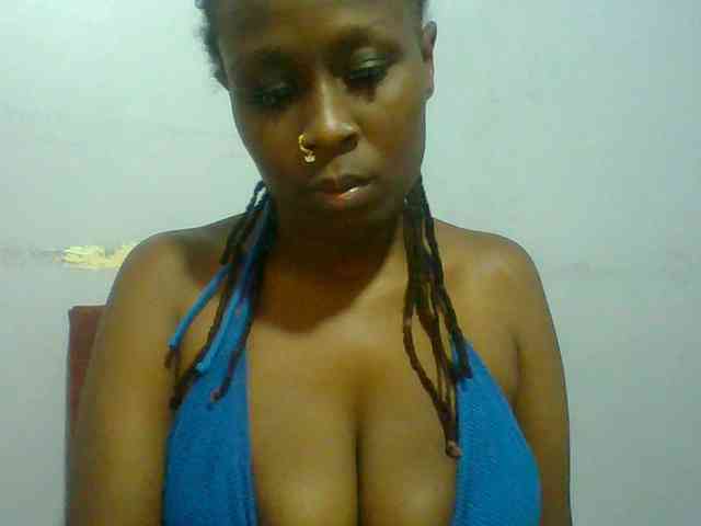 Sweet-petite Sweet-petite