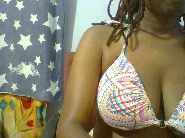 Sweet-petite webcam