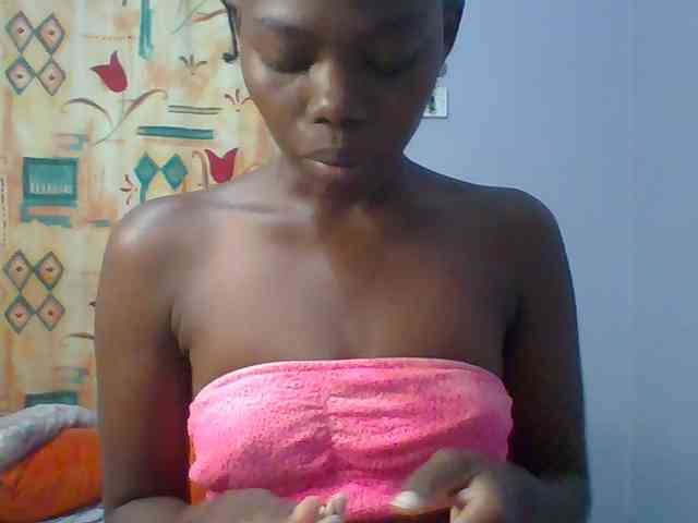 Sweet-petite webcam