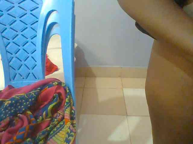 Sweet-petite webcam