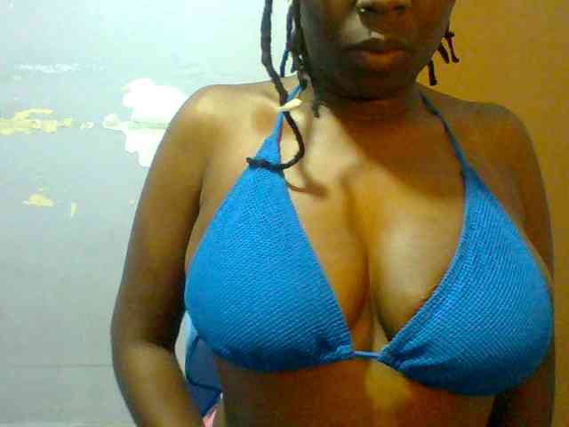 Sweet-petite webcam