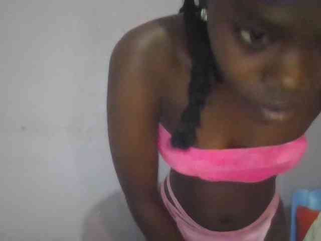 Sweet-petite Sweet-petite