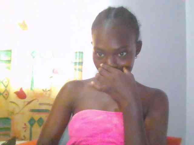 Sweet-petite webcam