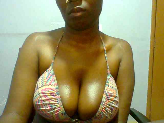 Sweet-petite webcam