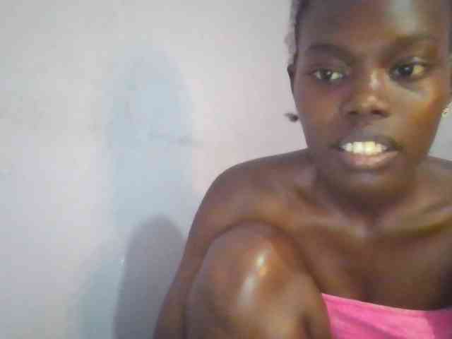 Sweet-petite webcam