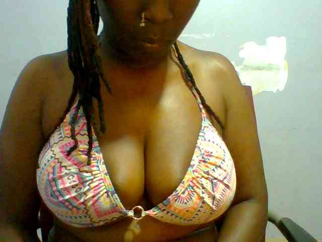 Sweet-petite webcam