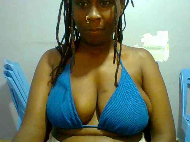 Sweet-petite webcam