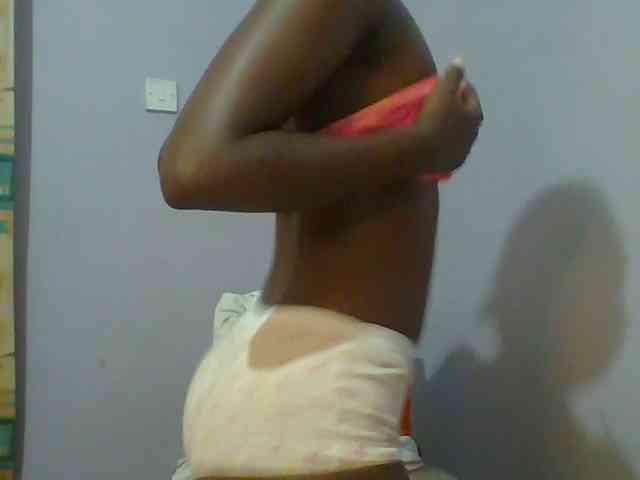 Sweet-petite webcam