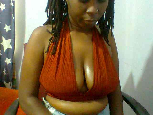 Sweet-petite webcam