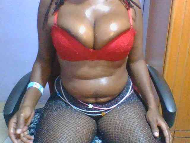 Sweet-petite webcam