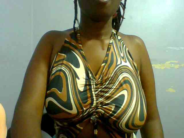 Sweet-petite Sweet-petite
