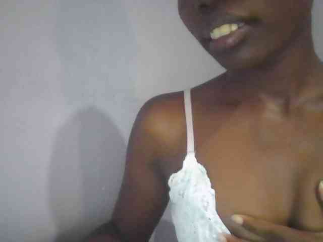 Sweet-petite webcam