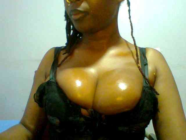 Sweet-petite webcam