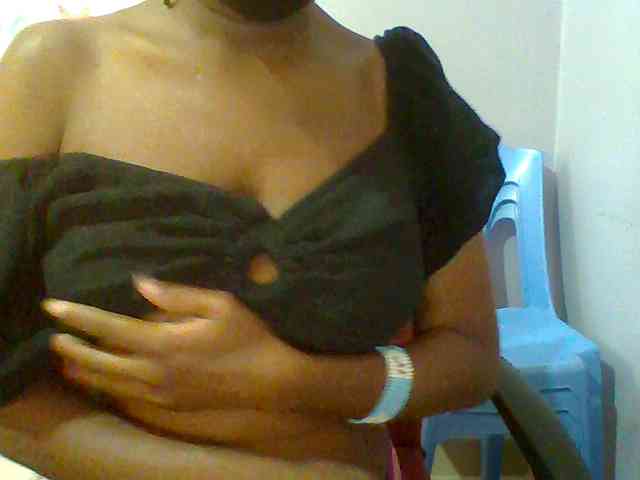 Sweet-petite webcam