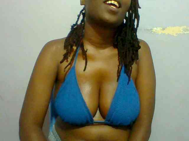 Sweet-petite webcam
