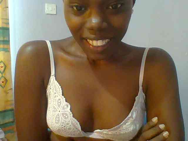 Sweet-petite webcam