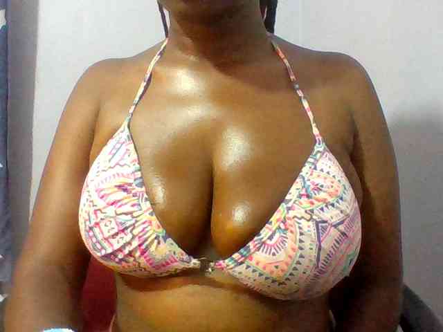 Sweet-petite Sweet-petite