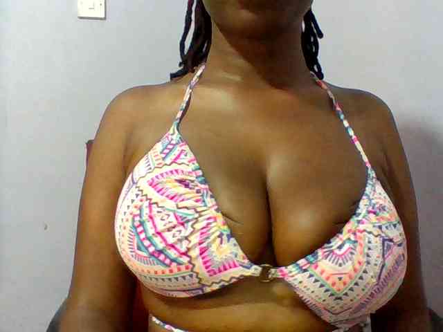 Sweet-petite webcam