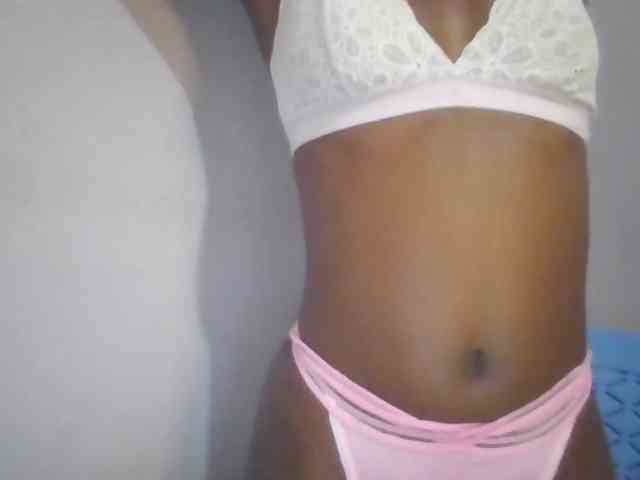 Sweet-petite webcam