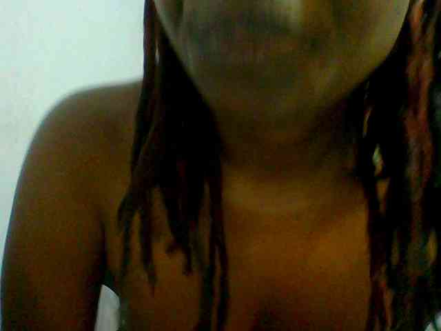 Sweet-petite webcam
