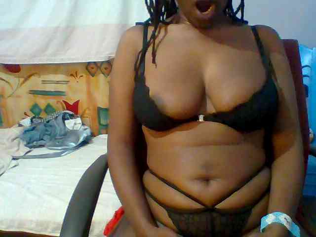 Sweet-petite Sweet-petite