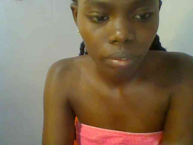 Sweet-petite webcam