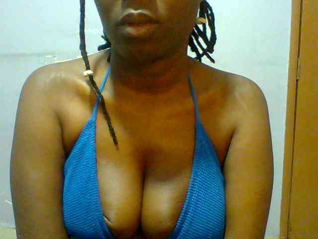 Sweet-petite webcam