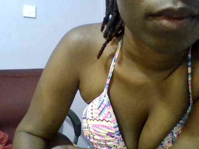 Sweet-petite webcam