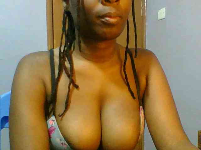 Sweet-petite webcam