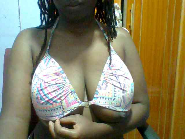 Sweet-petite Sweet-petite