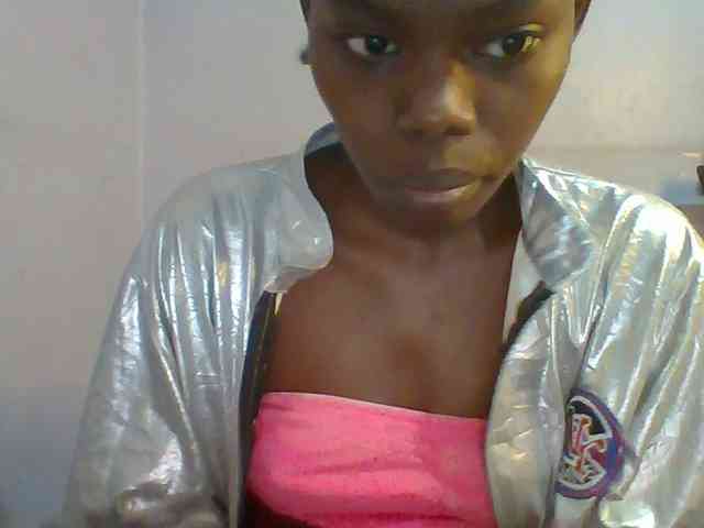 Sweet-petite webcam