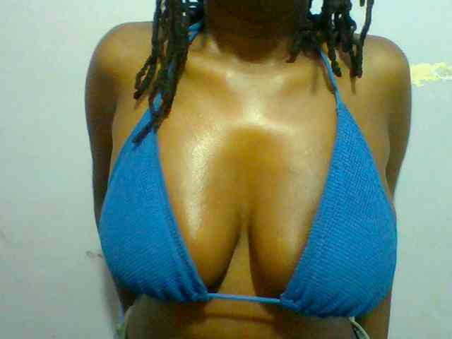 Sweet-petite webcam