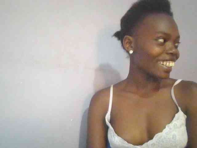 Sweet-petite webcam