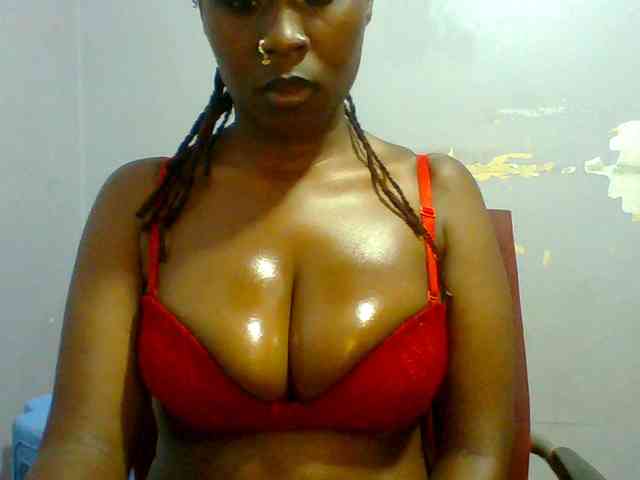 Sweet-petite webcam