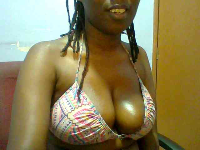 Sweet-petite webcam